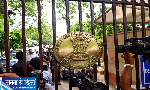 कदीमी मस्जिद मामले में दिल्ली HC का केंद्र को नोटिस कदीमी मस्जिद मामले में दिल्ली HC का केंद्र को नोटिस