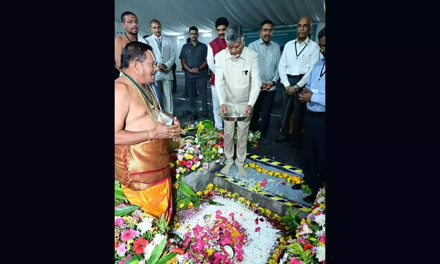 अमरावती स्वास्थ्य सेवा, प्रौद्योगिकी के लिए वैश्विक केंद्र के रूप में उभर रहा है: CM नायडू अमरावती स्वास्थ्य सेवा, प्रौद्योगिकी के लिए वैश्विक केंद्र के रूप में उभर रहा है: CM नायडू