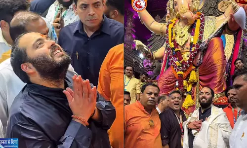 ‘मुंबाचा राजा’ के दरबार पहुंचे अनंत अंबानी