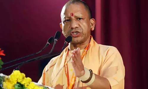 पिछली सरकारों की तरह अब लखनऊ में कट्टा और बम नहीं, ब्रह्मोस मिसाइल बन रही है: आदित्यनाथ पिछली सरकारों की तरह अब लखनऊ में कट्टा और बम नहीं, ब्रह्मोस मिसाइल बन रही है: आदित्यनाथ