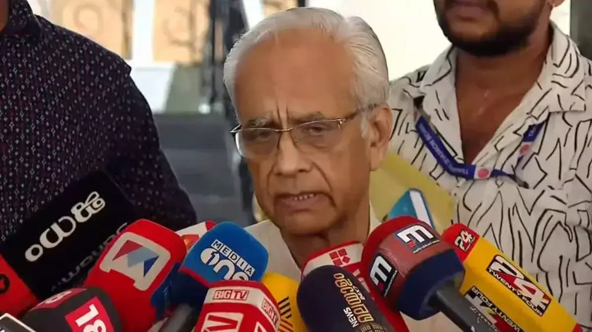अरनमुला में सबरीमाला के सोने के मुकुट की हो जांच, उठी मांग अरनमुला में सबरीमाला के सोने के मुकुट की हो जांच, उठी मांग