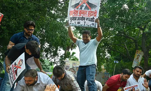 CEC ज्ञानेश कुमार के खिलाफ यूथ कांग्रेस की ऑनलाइन याचिका