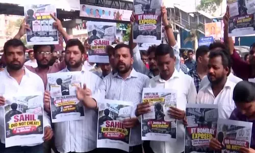 साहिल वाकोडे को न्याय दिलाने IIT बॉम्बे में प्रदर्शन साहिल वाकोडे को न्याय दिलाने IIT बॉम्बे में प्रदर्शन
