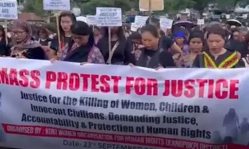 मणिपुर में कुकी-ज़ो महिलाओं की केंद्रीय जांच की मांग मणिपुर में कुकी-ज़ो महिलाओं की केंद्रीय जांच की मांग