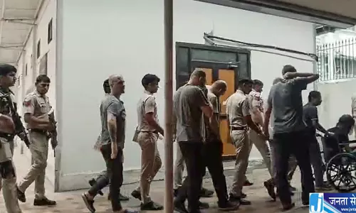 अमेरिकी और 6 यूक्रेनी नागरिकों को विदेश जाने की कोर्ट से अनुमति अमेरिकी और 6 यूक्रेनी नागरिकों को विदेश जाने की कोर्ट से अनुमति