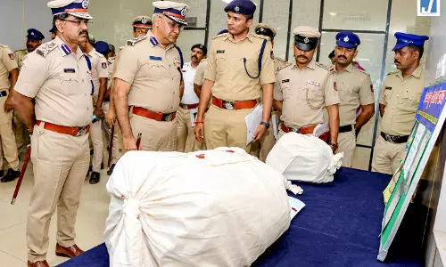 फ्लैट में झगड़े की सूचना पर पहुंची पुलिस, मिला MD ड्रग्स का नेटवर्क, 6 गिरफ्तार