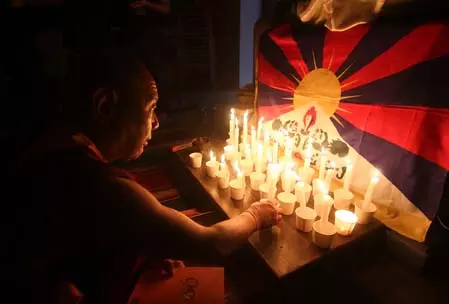 अमेरिका में शी जिनपिंग की यात्रा का विरोध, तिब्बती-उइगर समेत कई समुदायों का संयुक्त प्रदर्शन अमेरिका में शी जिनपिंग की यात्रा का विरोध, तिब्बती-उइगर समेत कई समुदायों का संयुक्त प्रदर्शन