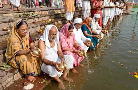 पितृपक्ष: गयाजी से पहले क्यों जरूरी है काशी में श्राद्ध? पिशाचमोचन कुंड का है विशेष महत्व पितृपक्ष: गयाजी से पहले क्यों जरूरी है काशी में श्राद्ध? पिशाचमोचन कुंड का है विशेष महत्व