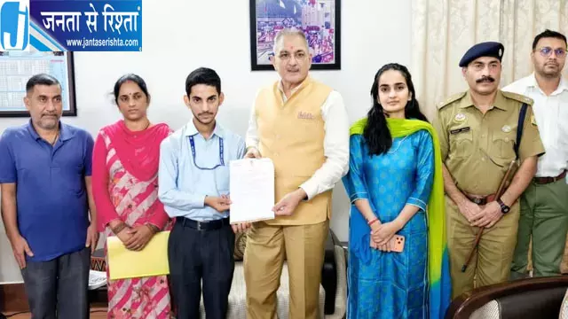 सेना के लिए स्वदेशी ड्रोन बनाएंगे हमीरपुर के सर्वेश, रक्षा मंत्रालय से मिली 3.5 करोड़ की ग्रांट सेना के लिए स्वदेशी ड्रोन बनाएंगे हमीरपुर के सर्वेश, रक्षा मंत्रालय से मिली 3.5 करोड़ की ग्रांट