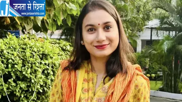 कर्पूरीग्राम में युवती से बदसलूकी पर सांसद शाम्भवी सख्त, दोषियों पर कड़ी कार्रवाई की मांग कर्पूरीग्राम में युवती से बदसलूकी पर सांसद शाम्भवी सख्त, दोषियों पर कड़ी कार्रवाई की मांग