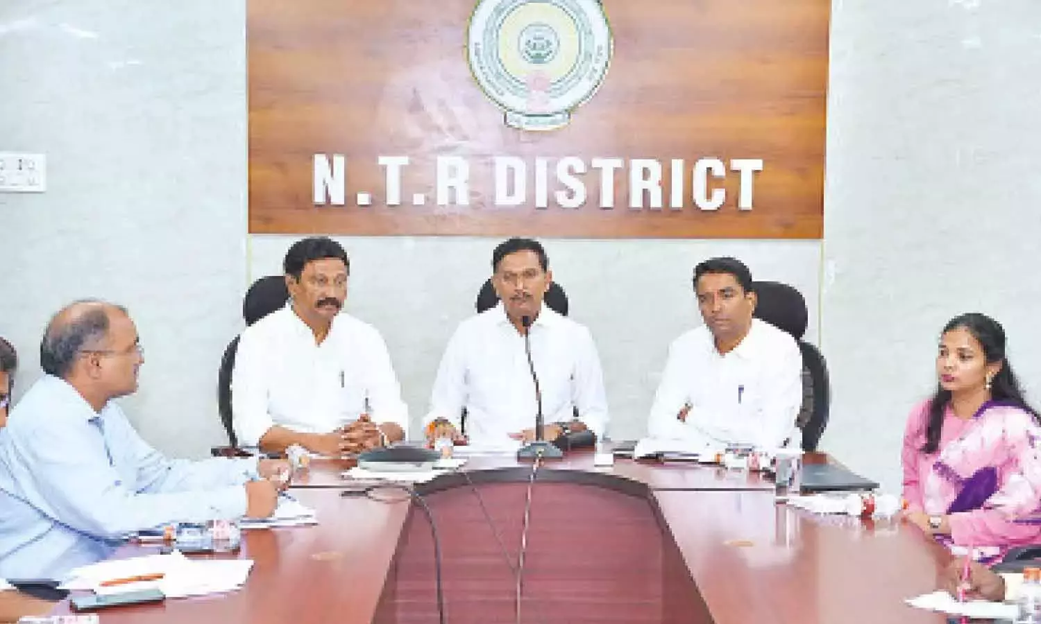 Andhra: सीएम नायडू 30 सितंबर को पट्टे वितरित करेंगे Andhra: सीएम नायडू 30 सितंबर को पट्टे वितरित करेंगे