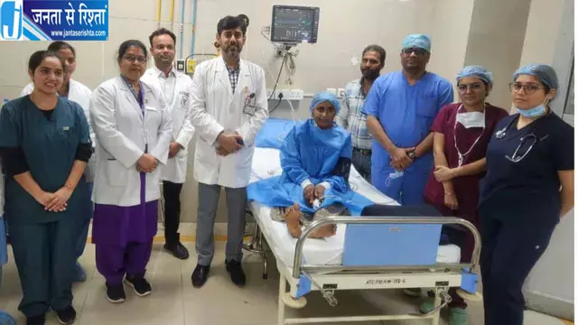 गंभीर फेफड़ों की बीमारी के बीच महिला की जटिल सर्जरी गंभीर फेफड़ों की बीमारी के बीच महिला की जटिल सर्जरी