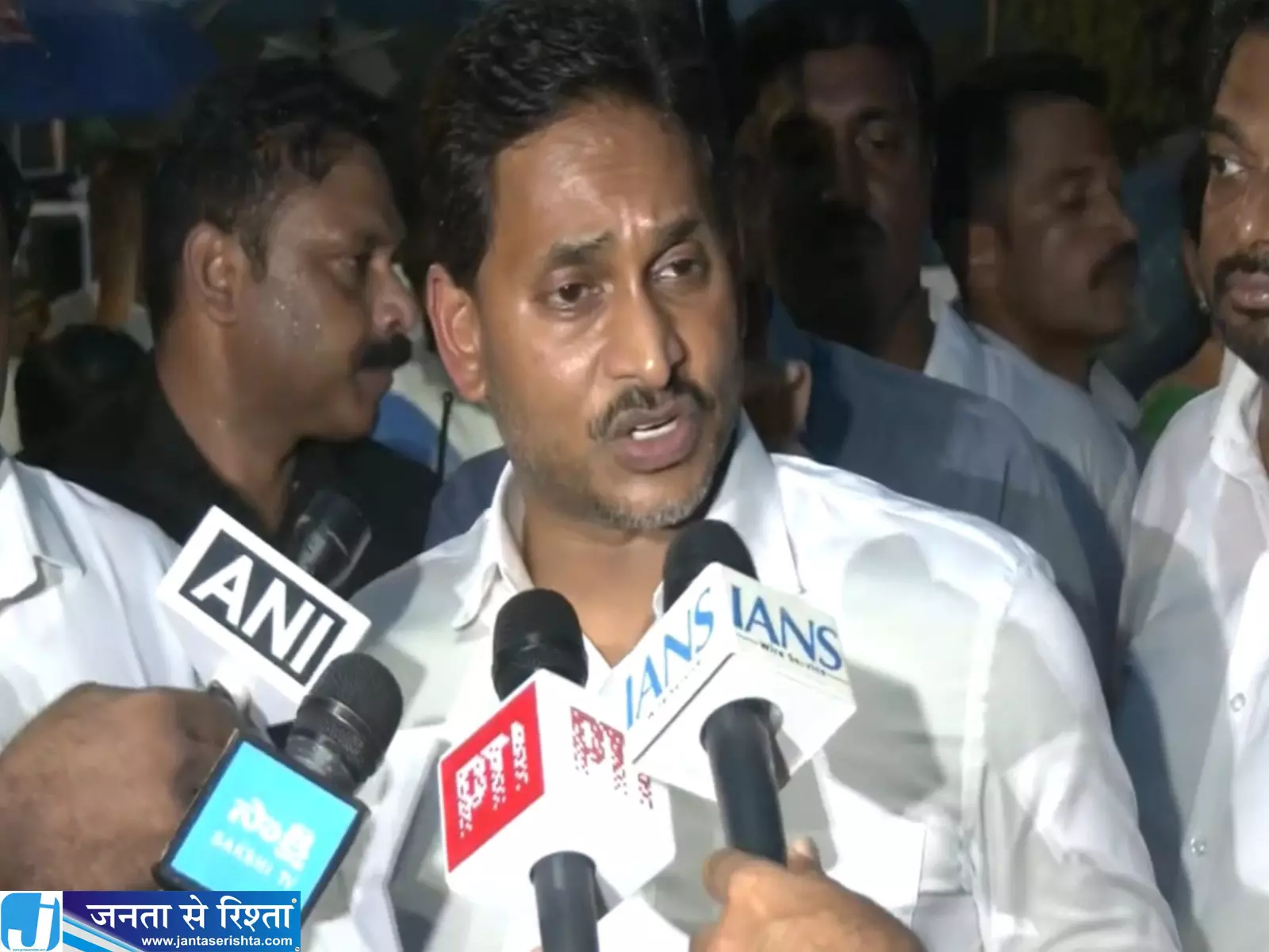 स्थानीय चुनाव की तैयारी तेज करें जगन का YSRCP नेताओं को निर्देश स्थानीय चुनाव की तैयारी तेज करें जगन का YSRCP नेताओं को निर्देश