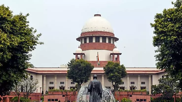 रिटायर्ड हाईकोर्ट जजों की सुविधाओं पर SC का बड़ा सुझाव, पूरे देश में बनेगी एक नीति? रिटायर्ड हाईकोर्ट जजों की सुविधाओं पर SC का बड़ा सुझाव, पूरे देश में बनेगी एक नीति?