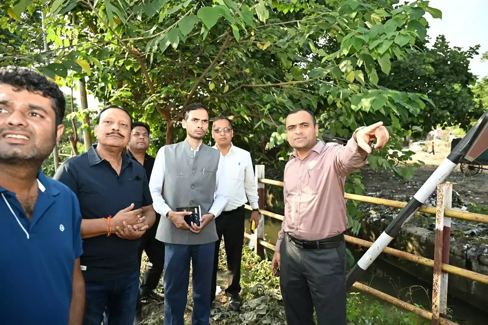 भगत सिंह चौक पर व्यवस्थाओं का डीएम ने किया निरीक्षण