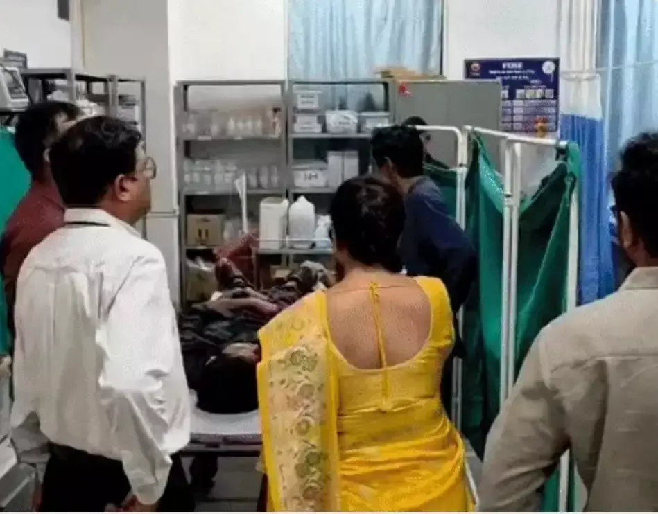सूरत के मेडिकल कॉलेज में रेजिडेंट डॉक्टर की आत्महत्या सूरत के मेडिकल कॉलेज में रेजिडेंट डॉक्टर की आत्महत्या