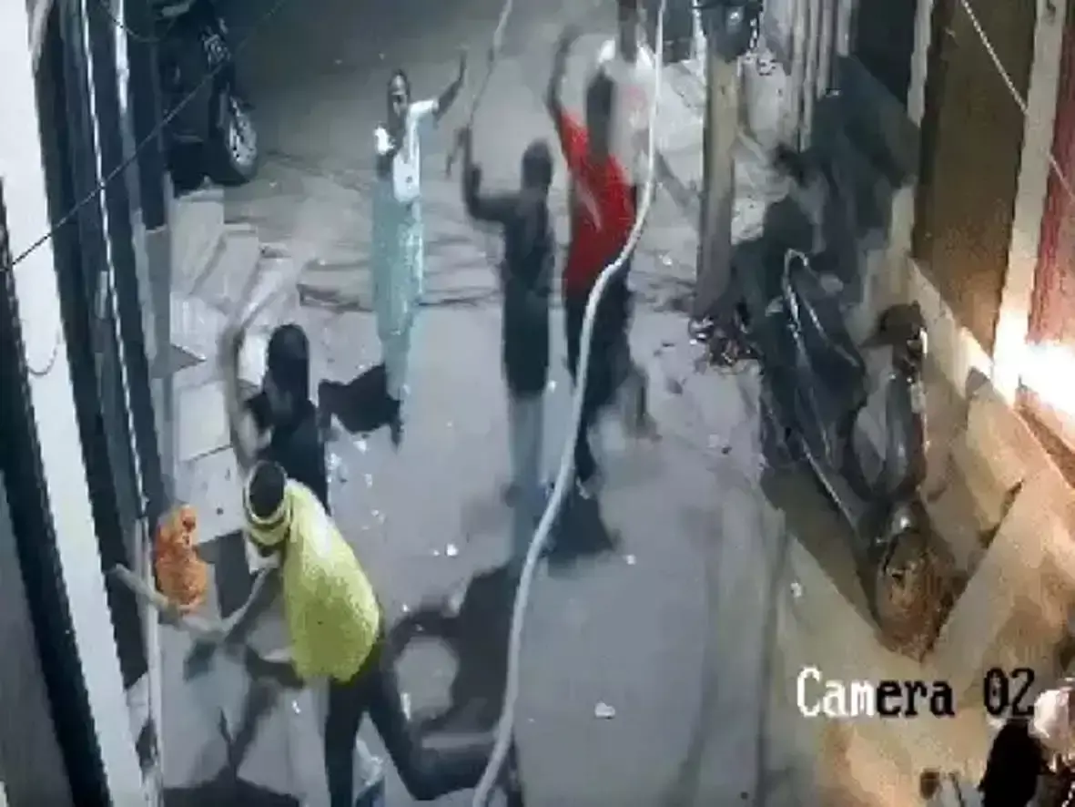 हिसार में हथियारबंद युवकों ने व्यापारी भाइयों पर किया हमला