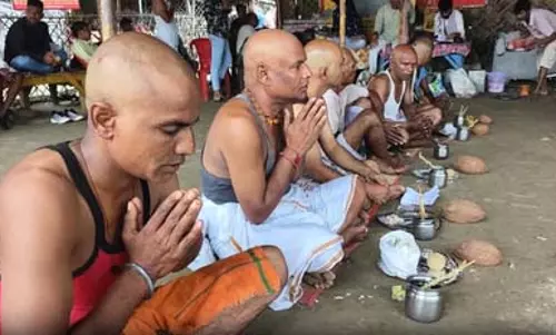 पितृ पक्ष 2026: पितरों को कैसे करें खुश, जानें तर्पण-दान का महत्व पितृ पक्ष 2026: पितरों को कैसे करें खुश, जानें तर्पण-दान का महत्व