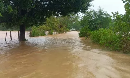 बस्तर में भारी बारिश से हालात बिगड़े बस्तर में भारी बारिश से हालात बिगड़े