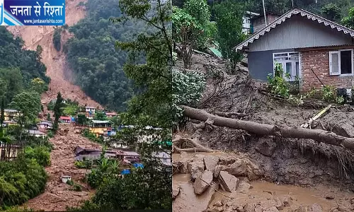सिक्किम के रिम्बी गांव में भारी भूस्खलन, कई घर और सरकारी क्वार्टर तबाह सिक्किम के रिम्बी गांव में भारी भूस्खलन, कई घर और सरकारी क्वार्टर तबाह