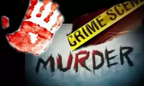 ईंट-कुल्हाड़ी से हमला कर पिता की हत्या