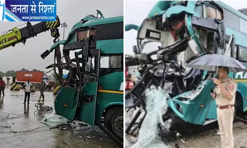 लखनऊ-आगरा एक्सप्रेसवे पर ट्रक से टकराई स्लीपर बस, चालक समेत दो घायल