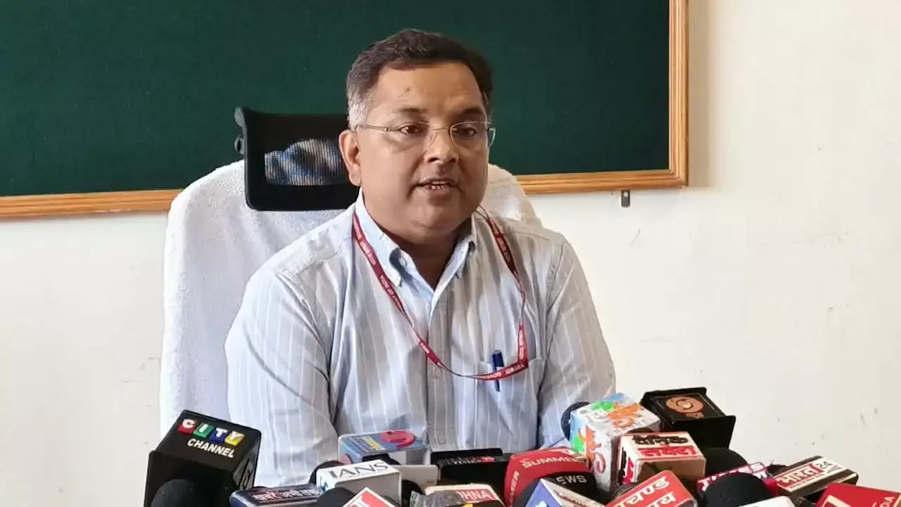 हिमाचल के 96,244 कर्मचारियों को मिलेगा ईपीएफओ सीमा बढ़ोतरी का फायदा हिमाचल के 96,244 कर्मचारियों को मिलेगा ईपीएफओ सीमा बढ़ोतरी का फायदा