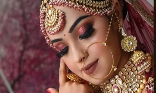 शादी में चाहिए परफेक्ट लुक पहले जानें ब्राइडल मेकअप के प्रकार शादी में चाहिए परफेक्ट लुक पहले जानें ब्राइडल मेकअप के प्रकार