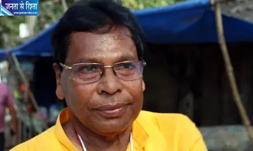 रंगदारी मामले में TMC के पूर्व विधायक अजीत माइती गिरफ्तार, घर से हिरासत में लेकर थाने पहुंची पुलिस रंगदारी मामले में TMC के पूर्व विधायक अजीत माइती गिरफ्तार, घर से हिरासत में लेकर थाने पहुंची पुलिस