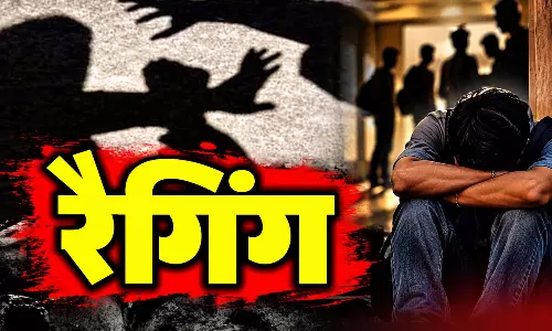 जूनियर्स की बेरहमी से रैगिंग और अपहरण के मामले में 9 सीनियर छात्रों पर केस दर्ज