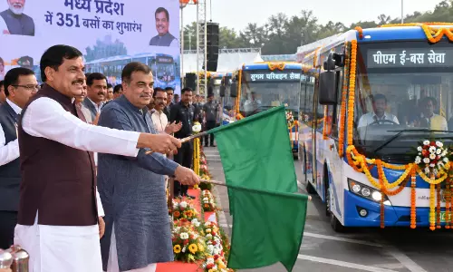 CM मोहन यादव ने 351 बसों को दिखाई हरी झंडी CM मोहन यादव ने 351 बसों को दिखाई हरी झंडी
