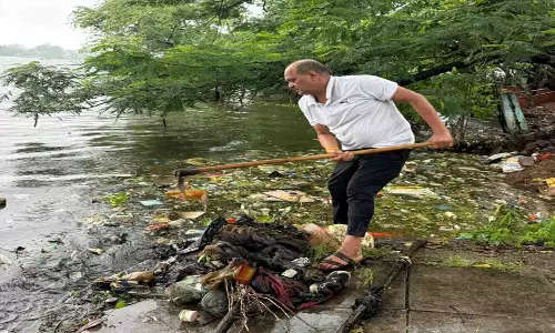 सेवा संकल्प अभियान में गूंजा स्वच्छता का संकल्प, महाराजबंध तालाब में हुआ श्रमदान