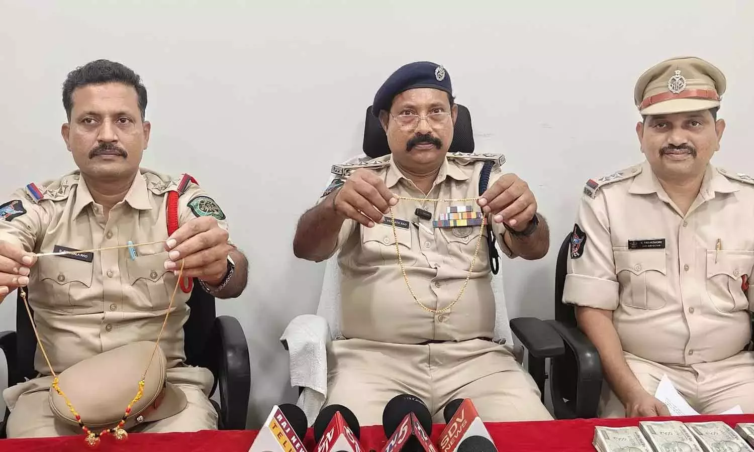Andhra: विशाखापत्तनम में अंतरराज्यीय चेन स्नैचर गिरफ्तार