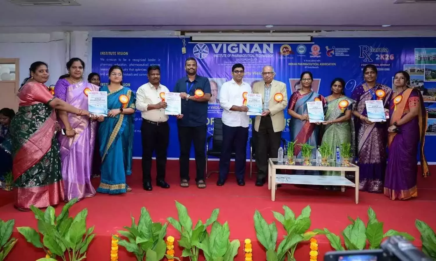 Andhra: जागरुकता पैदा करते हुए, संस्थानों ने मनाया विश्व फार्मासिस्ट दिवस