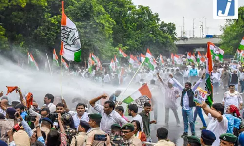 पटना में ECI के खिलाफ कांग्रेस-RJD का प्रदर्शन