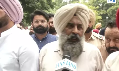 परगट सिंह ने की CEC को हटाने और केस दर्ज करने की मांग