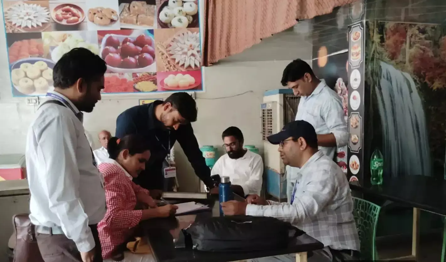 मिलावट के खिलाफ अभियान, 1500 किलो खाद्य सामग्री नष्ट मिलावट के खिलाफ अभियान, 1500 किलो खाद्य सामग्री नष्ट