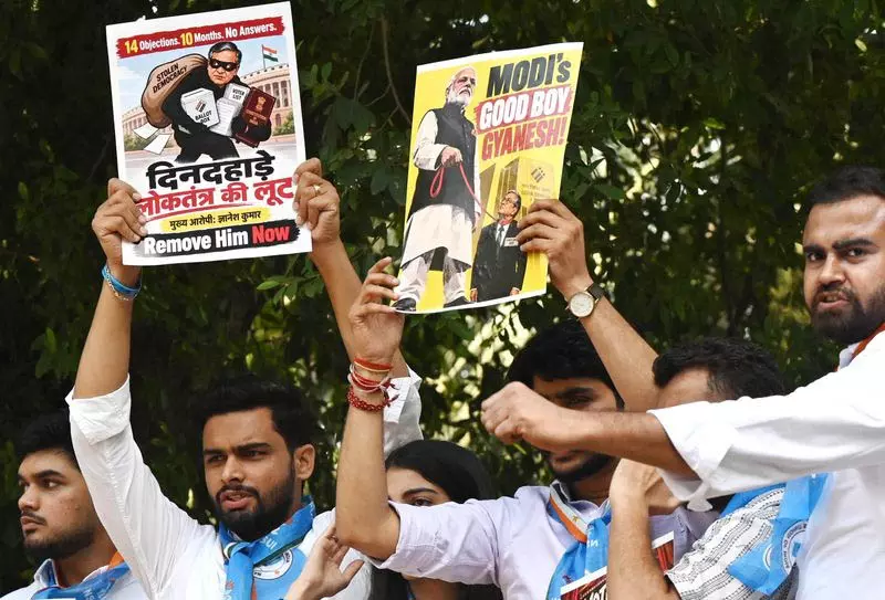 SIR विवाद पर NSUI का प्रदर्शन SIR विवाद पर NSUI का प्रदर्शन