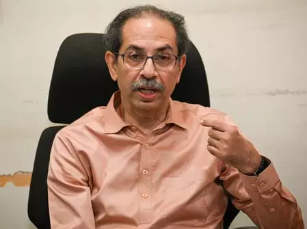 महाराष्ट्र में सूखे का ऐलान करे सरकार, नियमों को दरकिनार कर खोले खजाना : शिवसेना (यूबीटी) महाराष्ट्र में सूखे का ऐलान करे सरकार, नियमों को दरकिनार कर खोले खजाना : शिवसेना (यूबीटी)