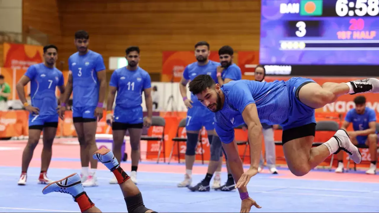 एशियाई खेल: कबड्डी फाइनल में पहुंची भारतीय टीम एशियाई खेल: कबड्डी फाइनल में पहुंची भारतीय टीम
