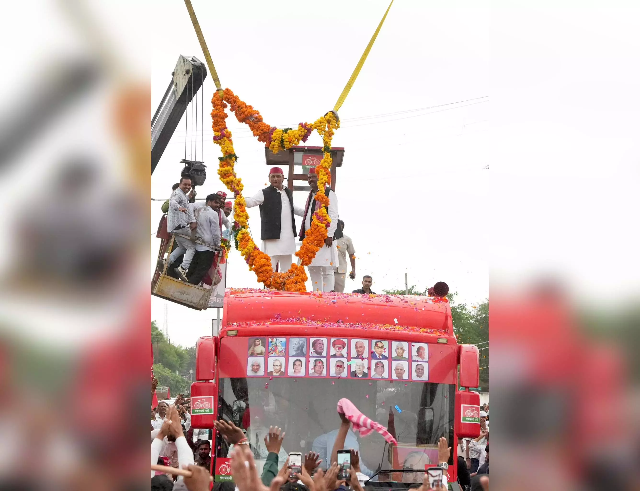 कांग्रेस vs समाजवादी पार्टी, रायबरेली में अखिलेश यादव की रथयात्रा से आगबबूला हुई Congress कांग्रेस vs समाजवादी पार्टी, रायबरेली में अखिलेश यादव की रथयात्रा से आगबबूला हुई Congress