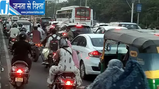 भोपाल में गणेश विसर्जन के लिए ट्रैफिक डायवर्जन, शाम 7 बजे भारत टॉकीज से निकलेगा मुख्य जुलूस भोपाल में गणेश विसर्जन के लिए ट्रैफिक डायवर्जन, शाम 7 बजे भारत टॉकीज से निकलेगा मुख्य जुलूस