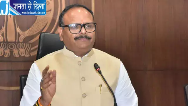 दवा और जांच के नाम हिंदी में लिखें डॉक्टर, डिप्टी CM ब्रजेश पाठक ने जारी किया पत्र दवा और जांच के नाम हिंदी में लिखें डॉक्टर, डिप्टी CM ब्रजेश पाठक ने जारी किया पत्र