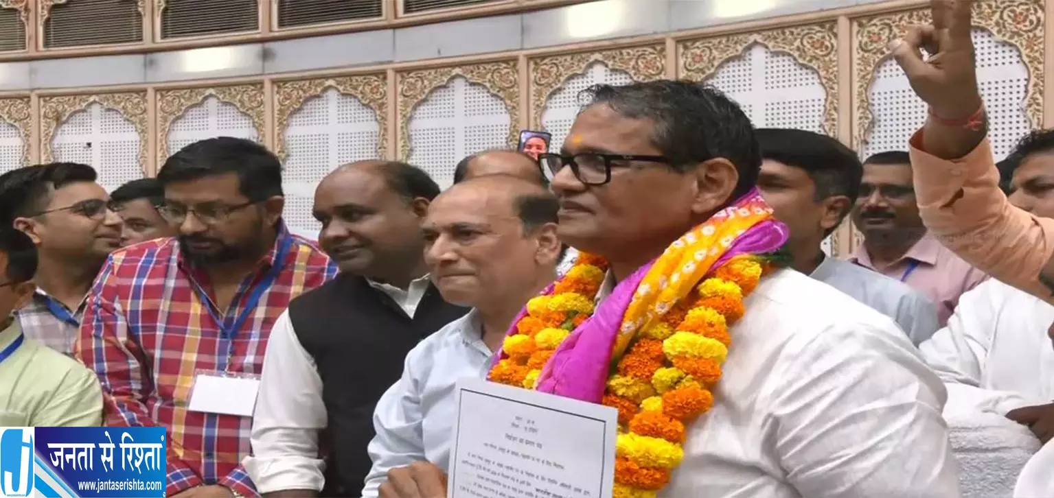 जयपुर के नए मेयर बने सुनील कोठारी 89 वोट हासिल कर दर्ज की जीत जयपुर के नए मेयर बने सुनील कोठारी 89 वोट हासिल कर दर्ज की जीत