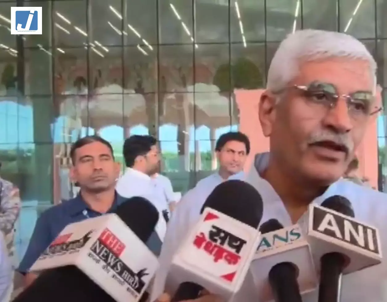 जोधपुर और कोटा में भाजपा की जीत पर बोले शेखावत, कहा- जनता का मिला आशीर्वाद जोधपुर और कोटा में भाजपा की जीत पर बोले शेखावत, कहा- जनता का मिला आशीर्वाद