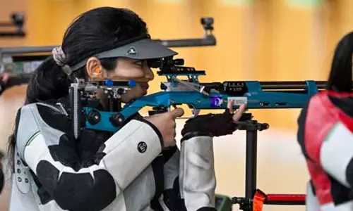 एशियन गेम्स: भारत ने महिलाओं के 50 मीटर राइफल 3पी टीम इवेंट में सिल्वर जीता, तिलोत्तमा, विदरसा व्यक्तिगत फाइनल में पहुंचीं एशियन गेम्स: भारत ने महिलाओं के 50 मीटर राइफल 3पी टीम इवेंट में सिल्वर जीता, तिलोत्तमा, विदरसा व्यक्तिगत फाइनल में पहुंचीं