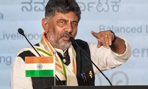 ‘बेंगलुरु आए कई विधायकों ने की दो-दो शादियां’, सीएम के बयान पर मचा सियासी बवाल ‘बेंगलुरु आए कई विधायकों ने की दो-दो शादियां’, सीएम के बयान पर मचा सियासी बवाल