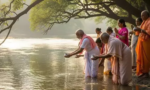पितृ पक्ष शुरू: जानें श्राद्ध के नियम जिनसे प्रसन्न होंगे पितर