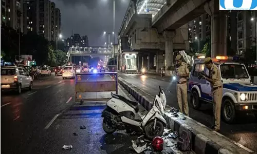 दिल्ली में सड़क हादसे के पीछे साजिश का शक, CCTV से आरोपी की तलाश दिल्ली में सड़क हादसे के पीछे साजिश का शक, CCTV से आरोपी की तलाश