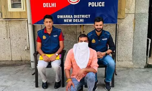 दहेज केस में फरार चल रहे आरोपी को द्वारका पुलिस ने किया गिरफ्तार दहेज केस में फरार चल रहे आरोपी को द्वारका पुलिस ने किया गिरफ्तार